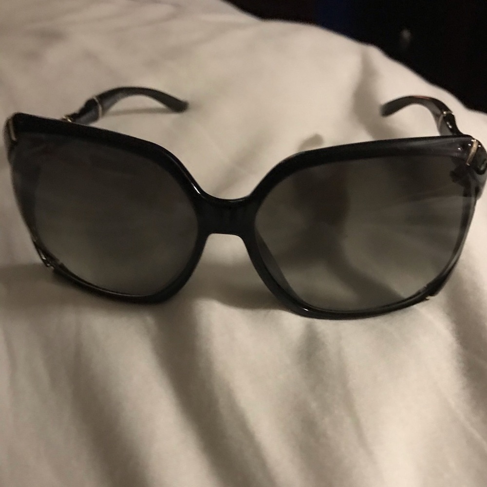 Authentic Gucci sunglasses - Picture 2 of 6
